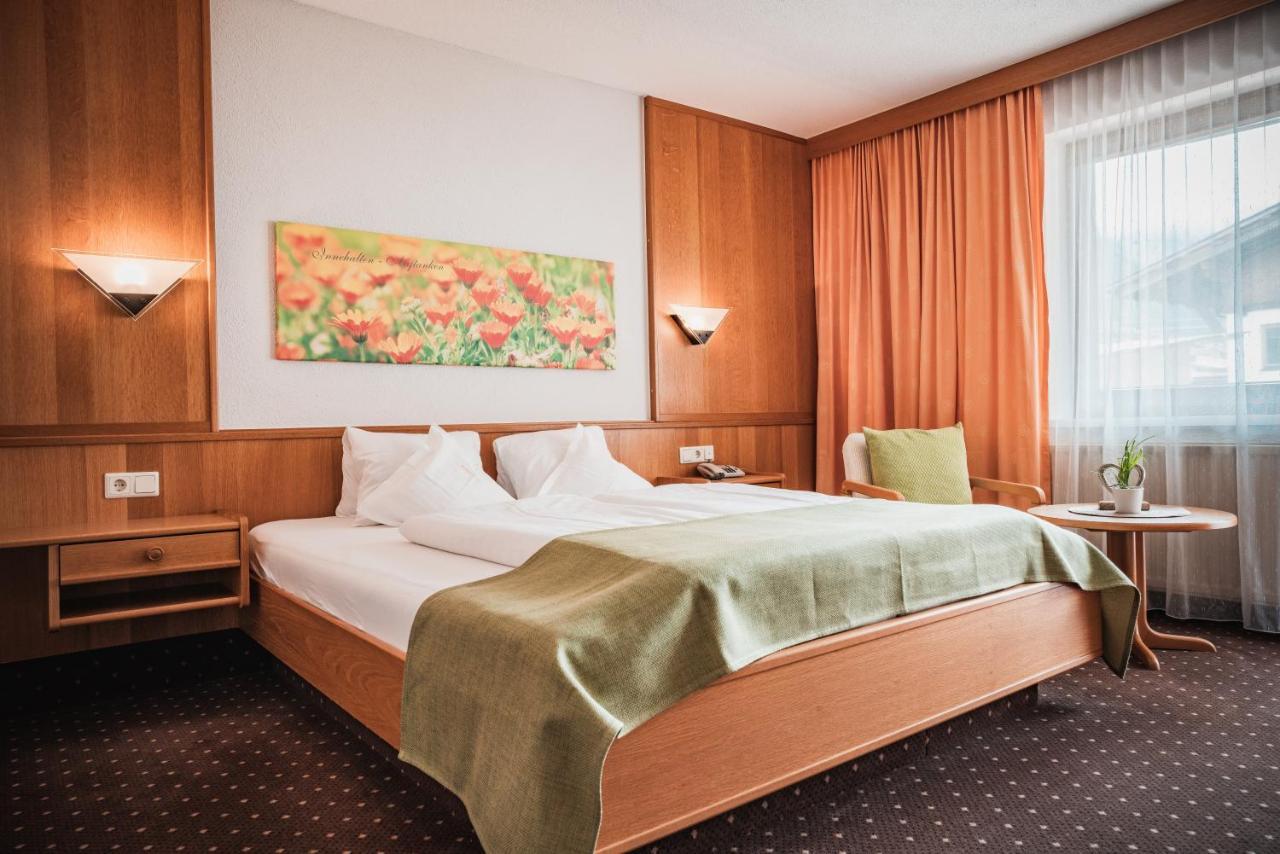 Hotel Garni Romantika Sankt Leonhard im Pitztal Dış mekan fotoğraf
