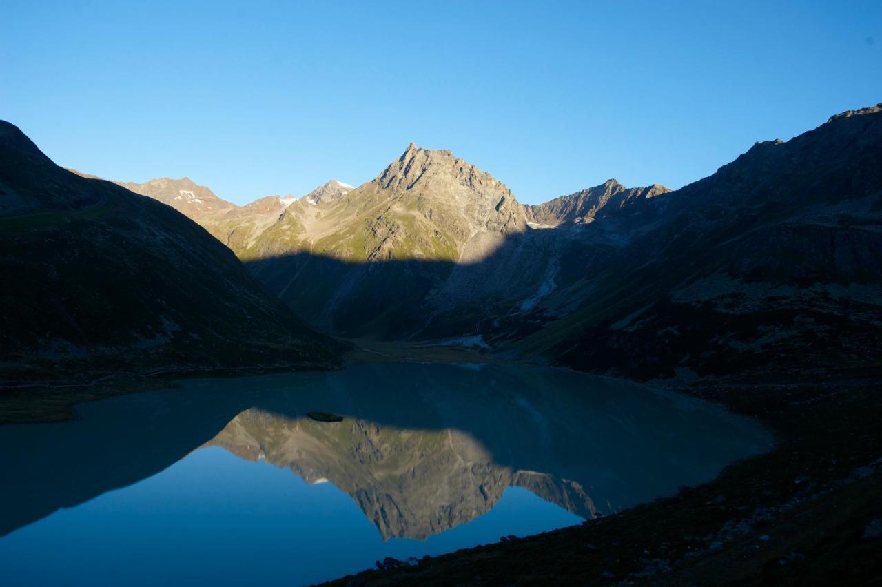 Hotel Garni Romantika Sankt Leonhard im Pitztal Dış mekan fotoğraf
