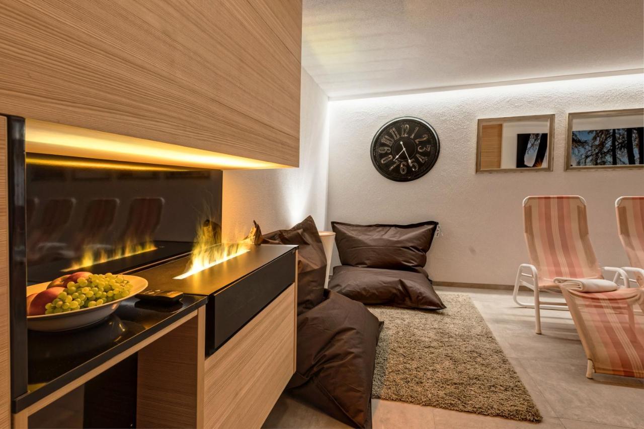 Hotel Garni Romantika Sankt Leonhard im Pitztal Dış mekan fotoğraf