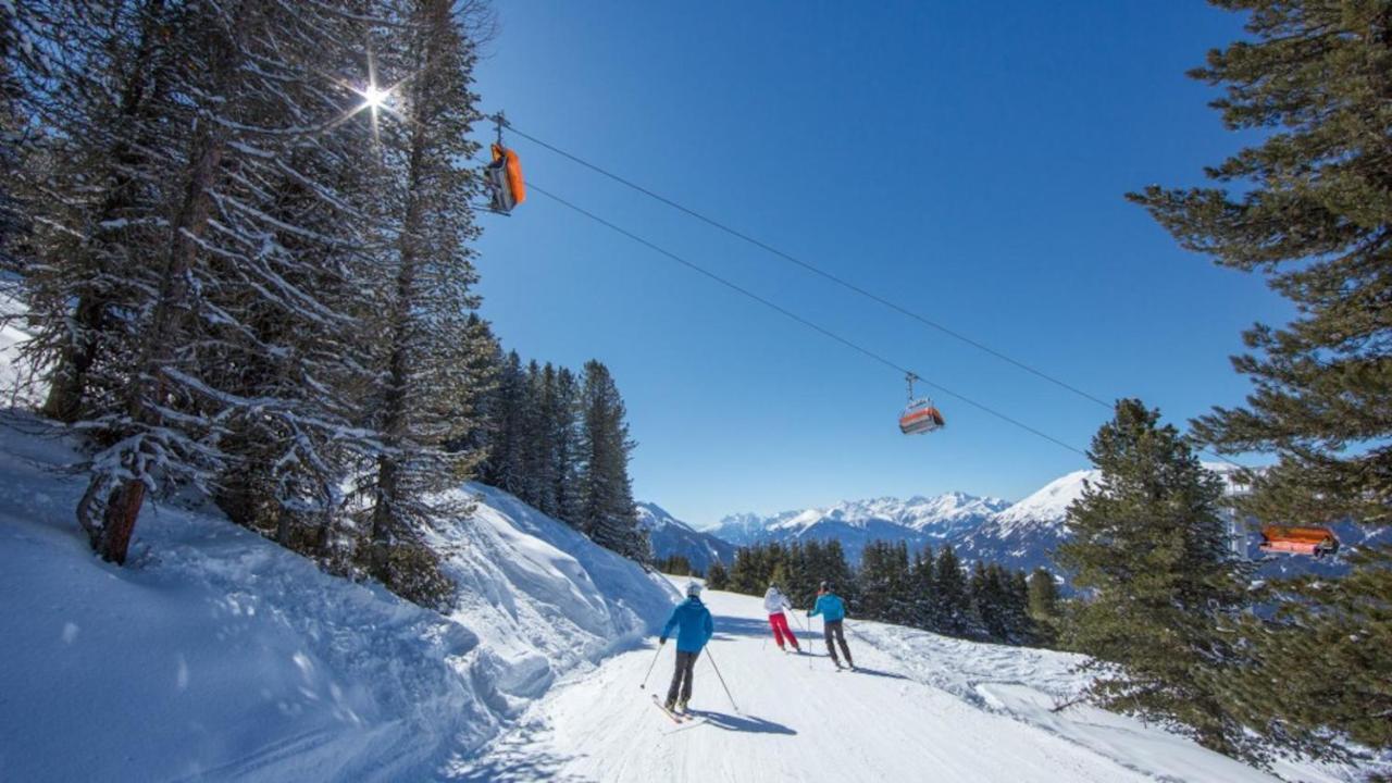 Hotel Garni Romantika Sankt Leonhard im Pitztal Dış mekan fotoğraf